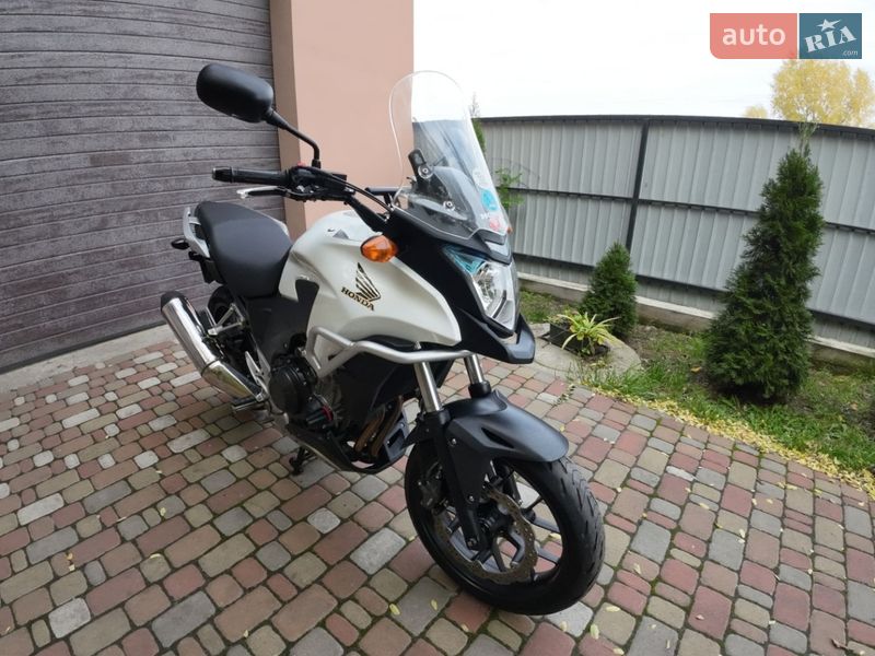 Мотоцикл Классик Honda CB 400X