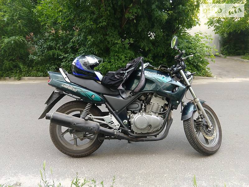 Мотоцикл Без обтекателей (Naked bike) Honda CB 500