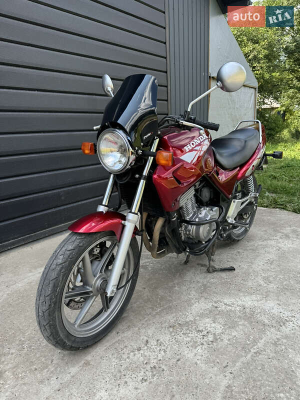 Мотоцикл Без обтекателей (Naked bike) Honda CB 500