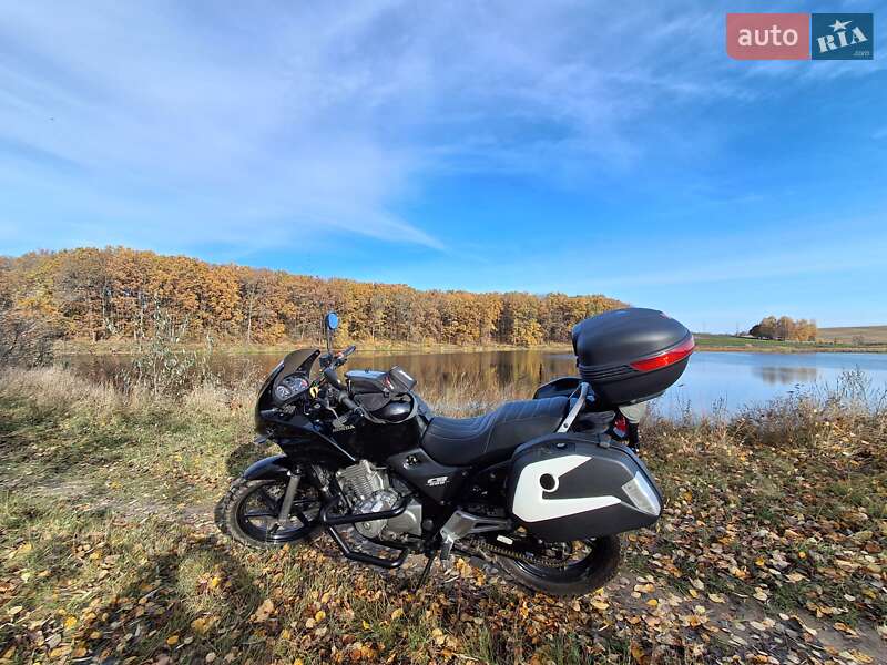 Мотоцикл Спорт-туризм Honda CB 500S