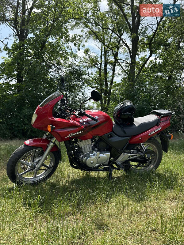 Мотоцикл Спорт-туризм Honda CB 500S