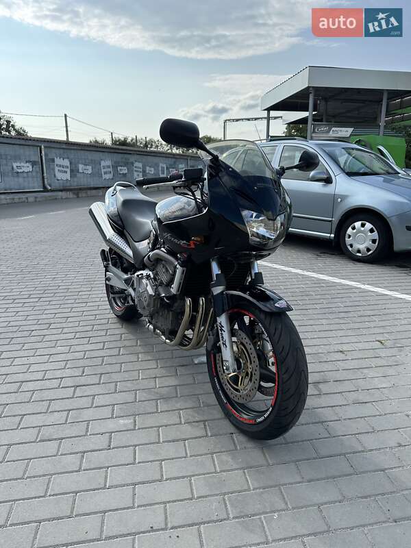 Мотоцикл Без обтікачів (Naked bike) Honda CB 600F Hornet