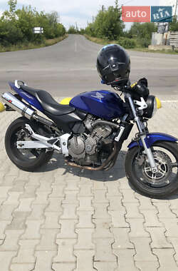Honda CB 600F Hornet  2004