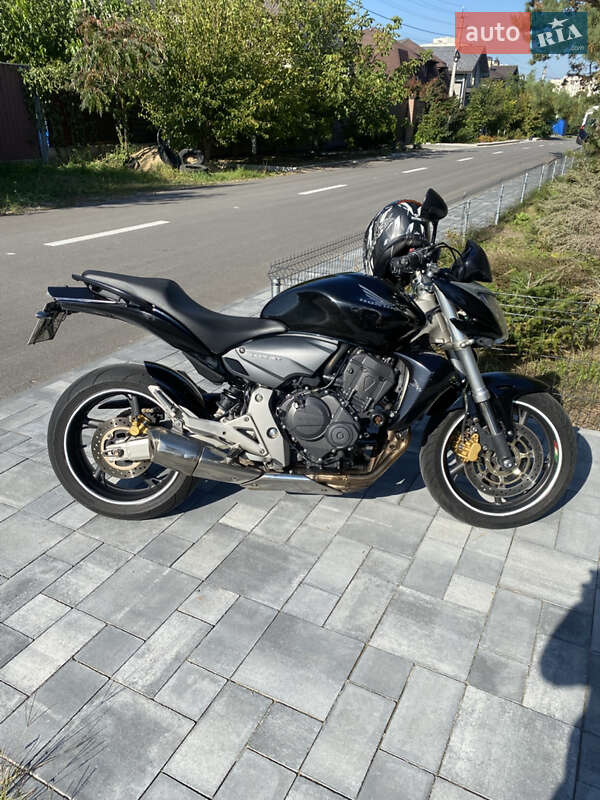 Мотоцикл Без обтекателей (Naked bike) Honda CB 600F Hornet