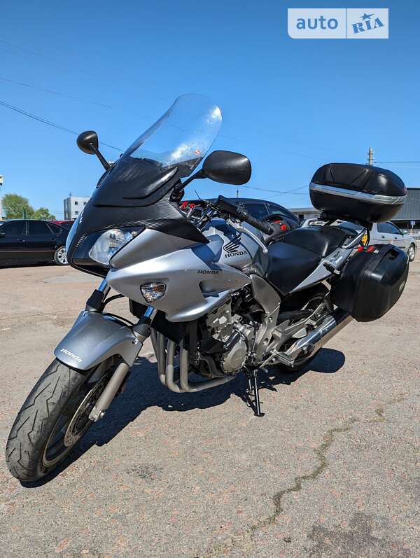 Мотоцикл Туризм Honda CBF 1000