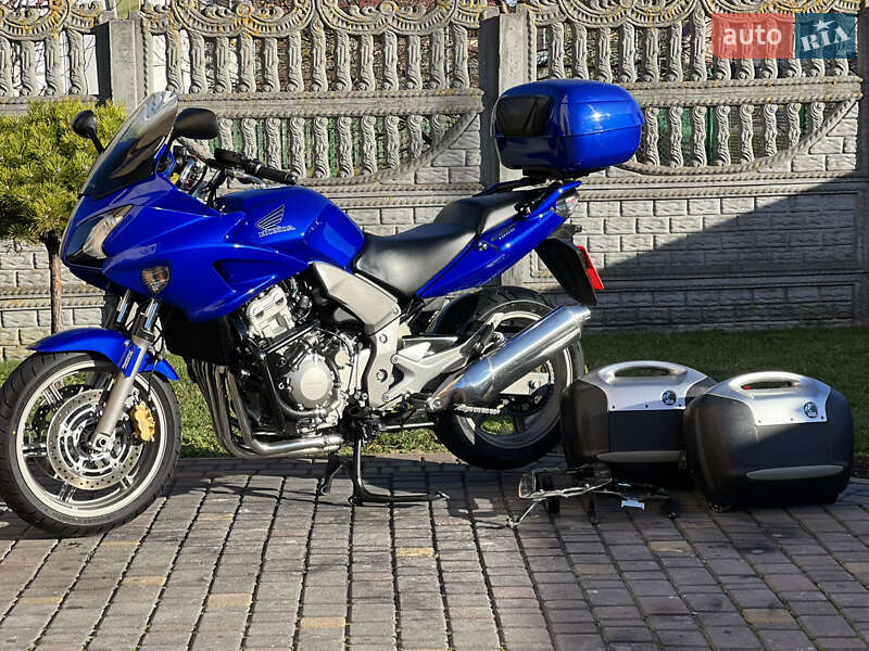 Мотоцикл Спорт-туризм Honda CBF 1000A