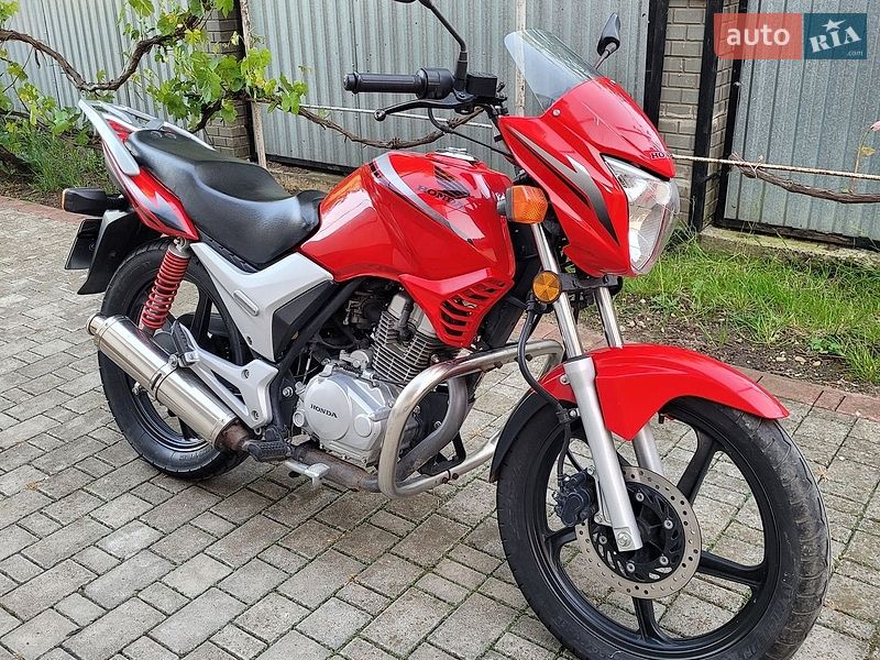 Мотоцикл Классік Honda CBF 125