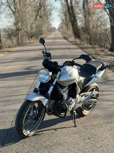 Мотоцикл Спорт-туризм Honda CBF 500