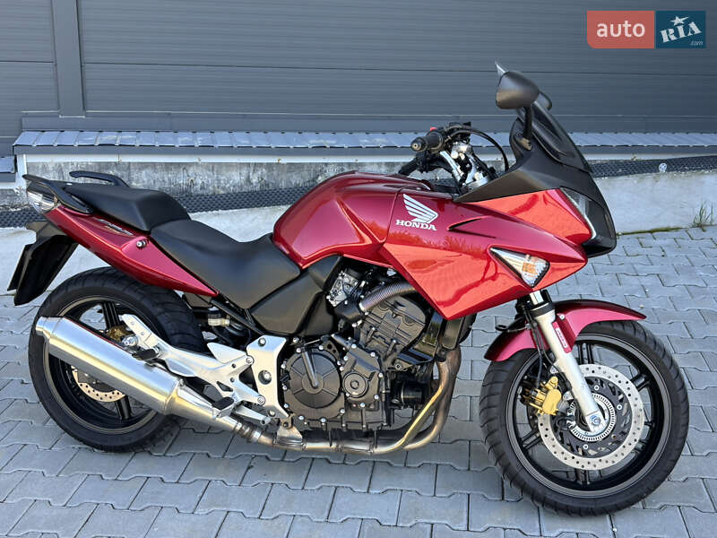 Мотоцикл Спорт-туризм Honda CBF 600