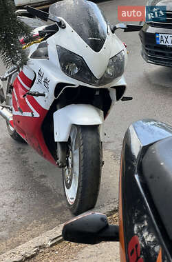Honda CBF 600  2004