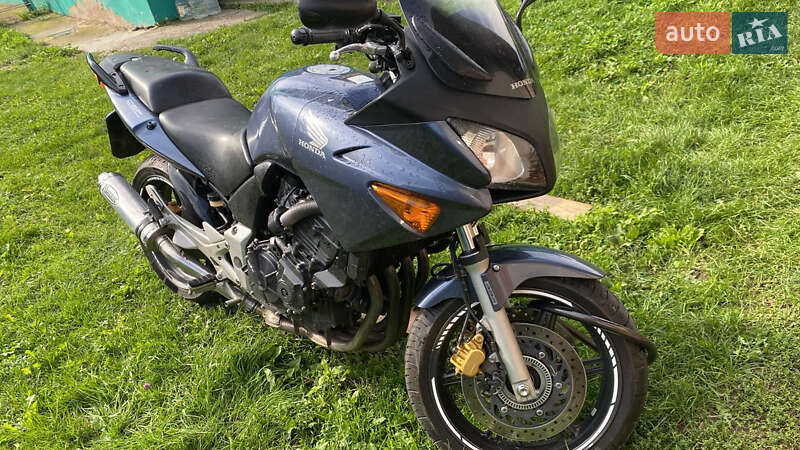 Мотоцикл Спорт-туризм Honda CBF 600N