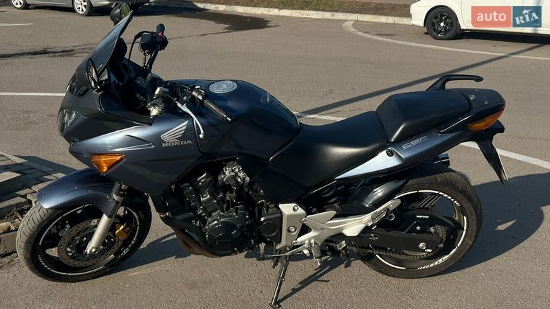 Мотоцикл Спорт-туризм Honda CBF 600N