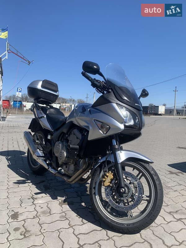 Honda CBF 600SA