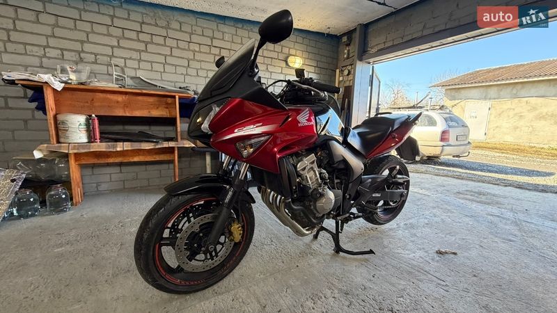 Боббер Honda CBF 600SA
