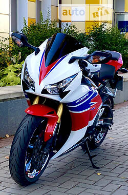 Honda CBR 1000F  2012