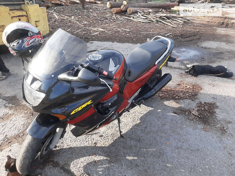 Honda CBR 1000F