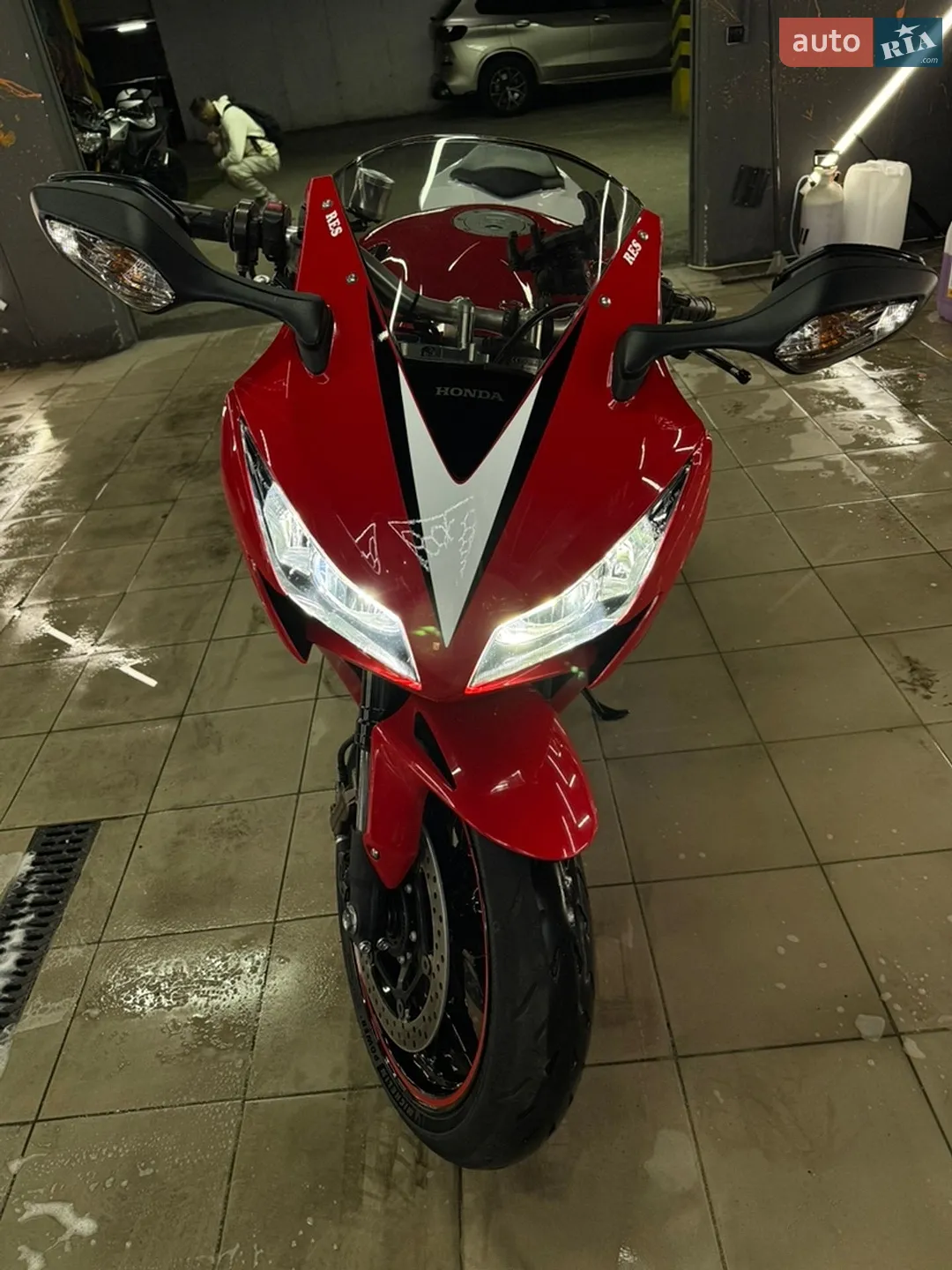 Honda CBR 1000RA 2011 VIN JH2SC59C4CK301168 фото оголошення 3 з 9