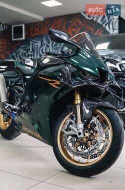 Honda CBR 1000RR  2022