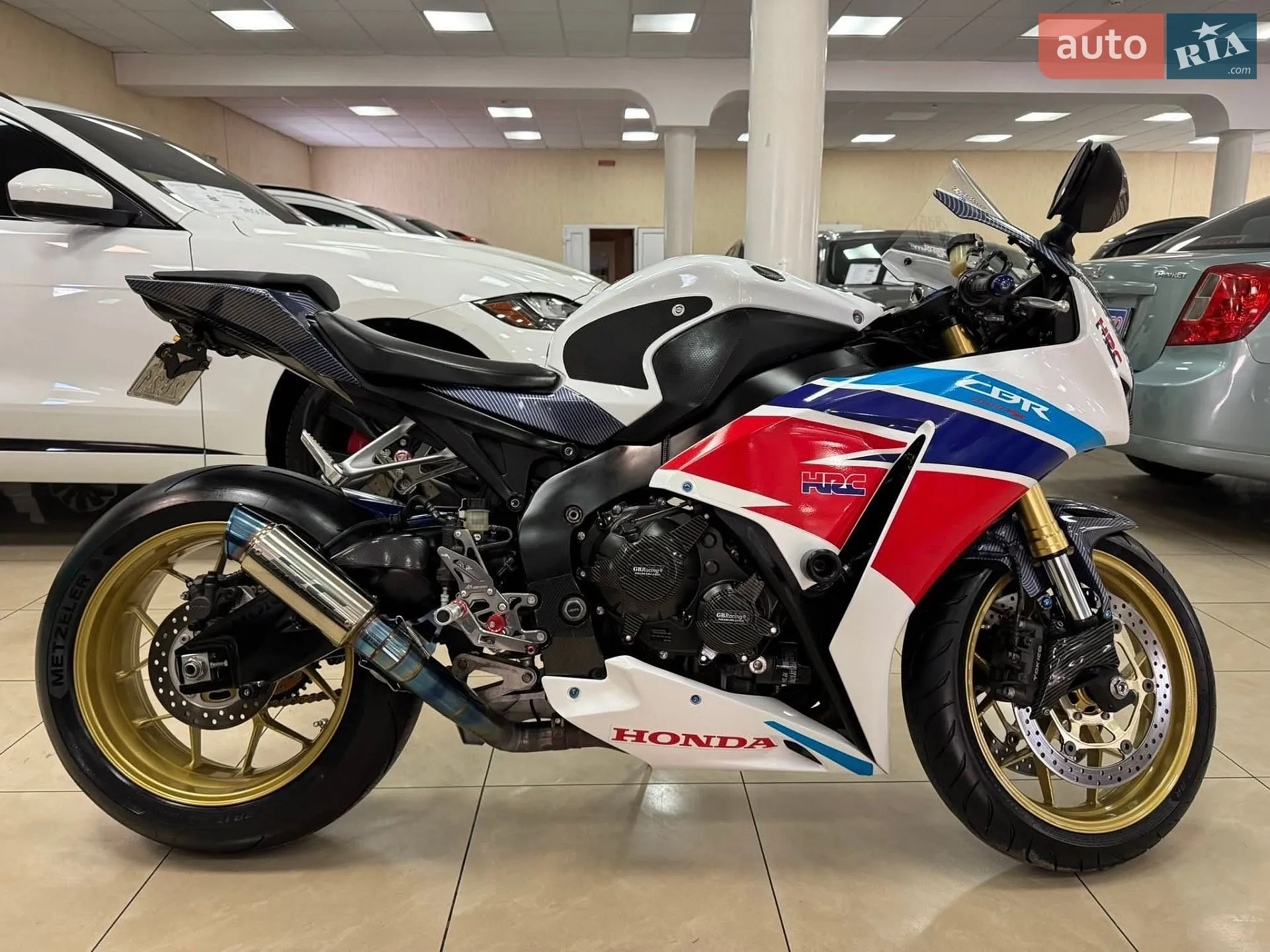Honda CBR 1000RR 2014 VIN JH2SC59L6DK400107 фото оголошення 8 з 17