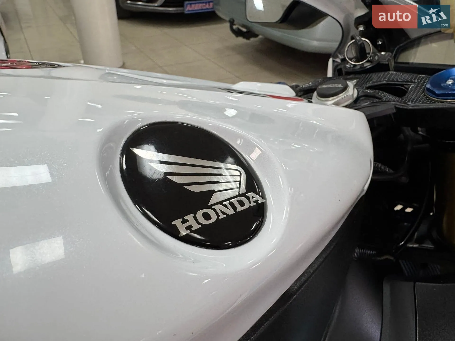 Honda CBR 1000RR 2014 VIN JH2SC59L6DK400107 фото оголошення 11 з 17