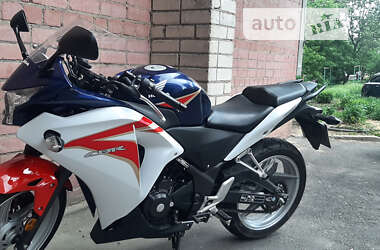 Honda CBR 250R  2012