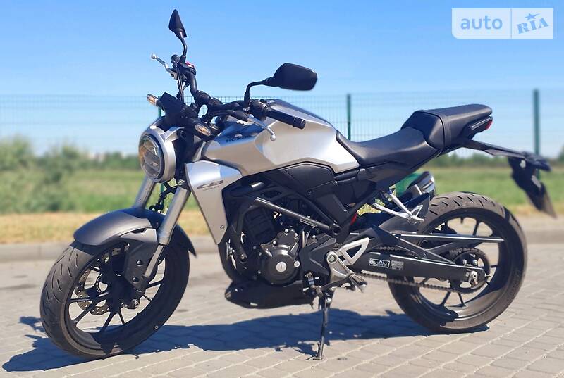 Мотоцикл Без обтекателей (Naked bike) Honda CBR 300RA