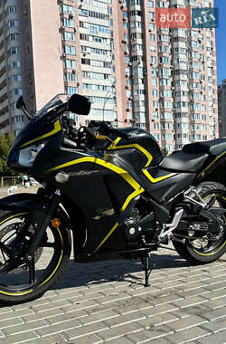Honda CBR 300RA  2018