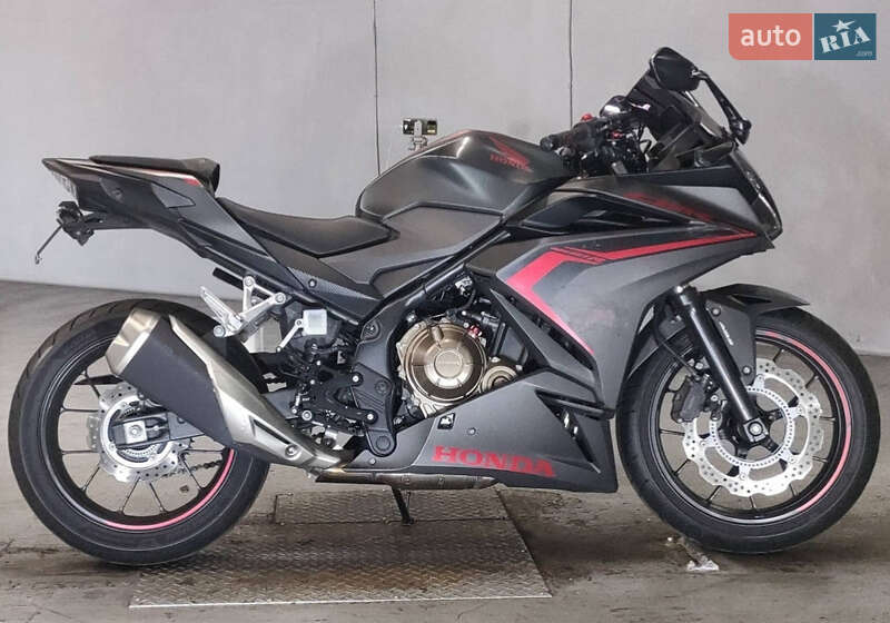 Мотоцикл Спорт-туризм Honda CBR 400R