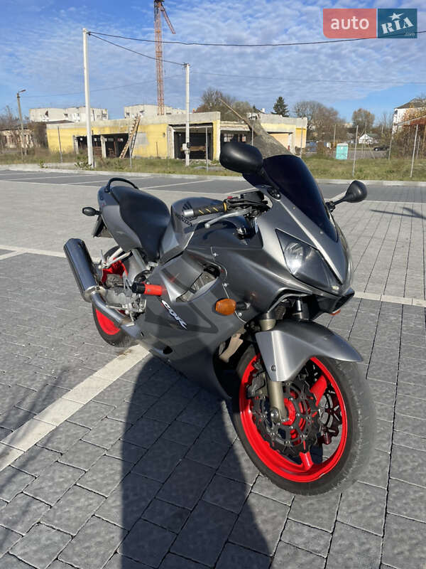 Honda CBR 600F4i