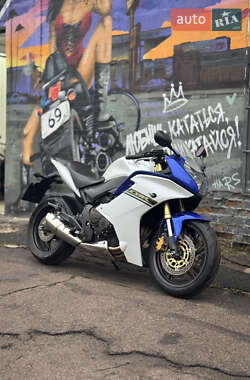 Honda CBR 600F 2011