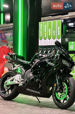 Honda CBR 600RR  2014