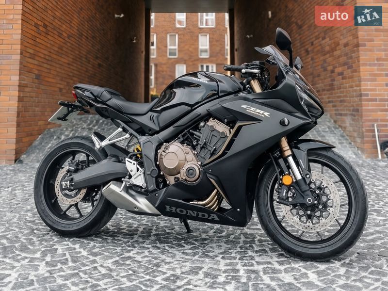 Мотоцикл Спорт-туризм Honda CBR 650R