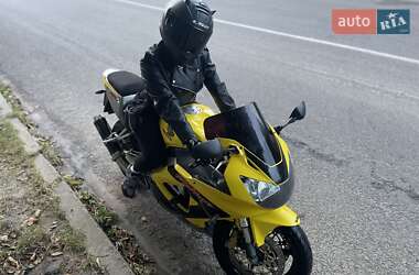 Honda CBR 929RR  2001
