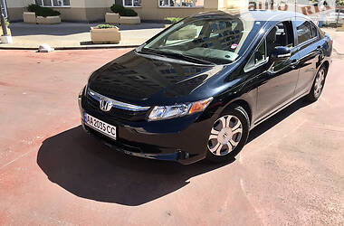 Honda Civic Hybrid  2011