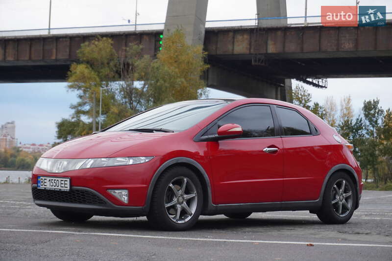 Хэтчбек Honda Civic
