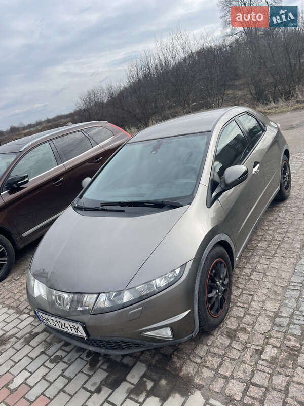 Хэтчбек Honda Civic
