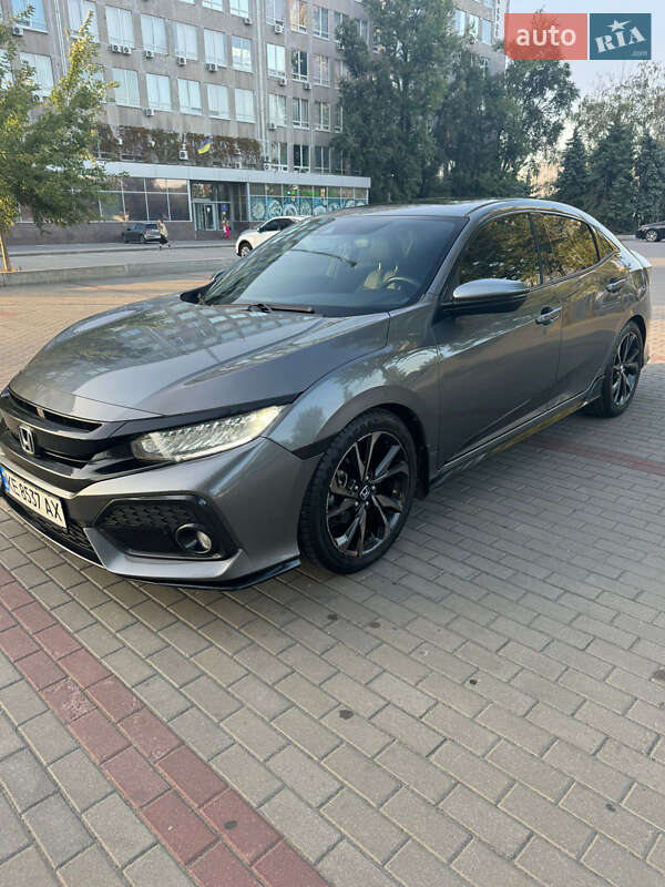 Хетчбек Honda Civic