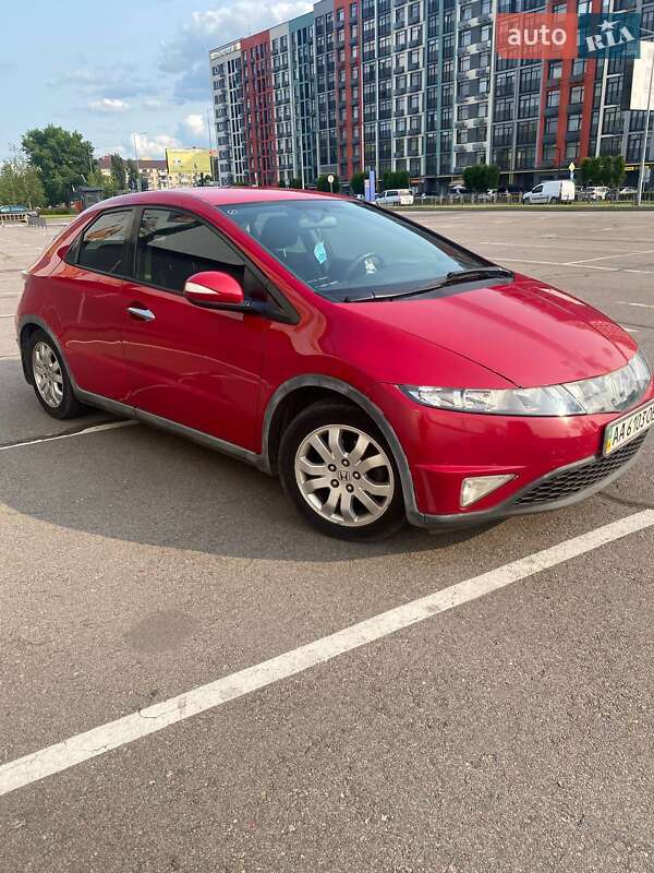 Хетчбек Honda Civic