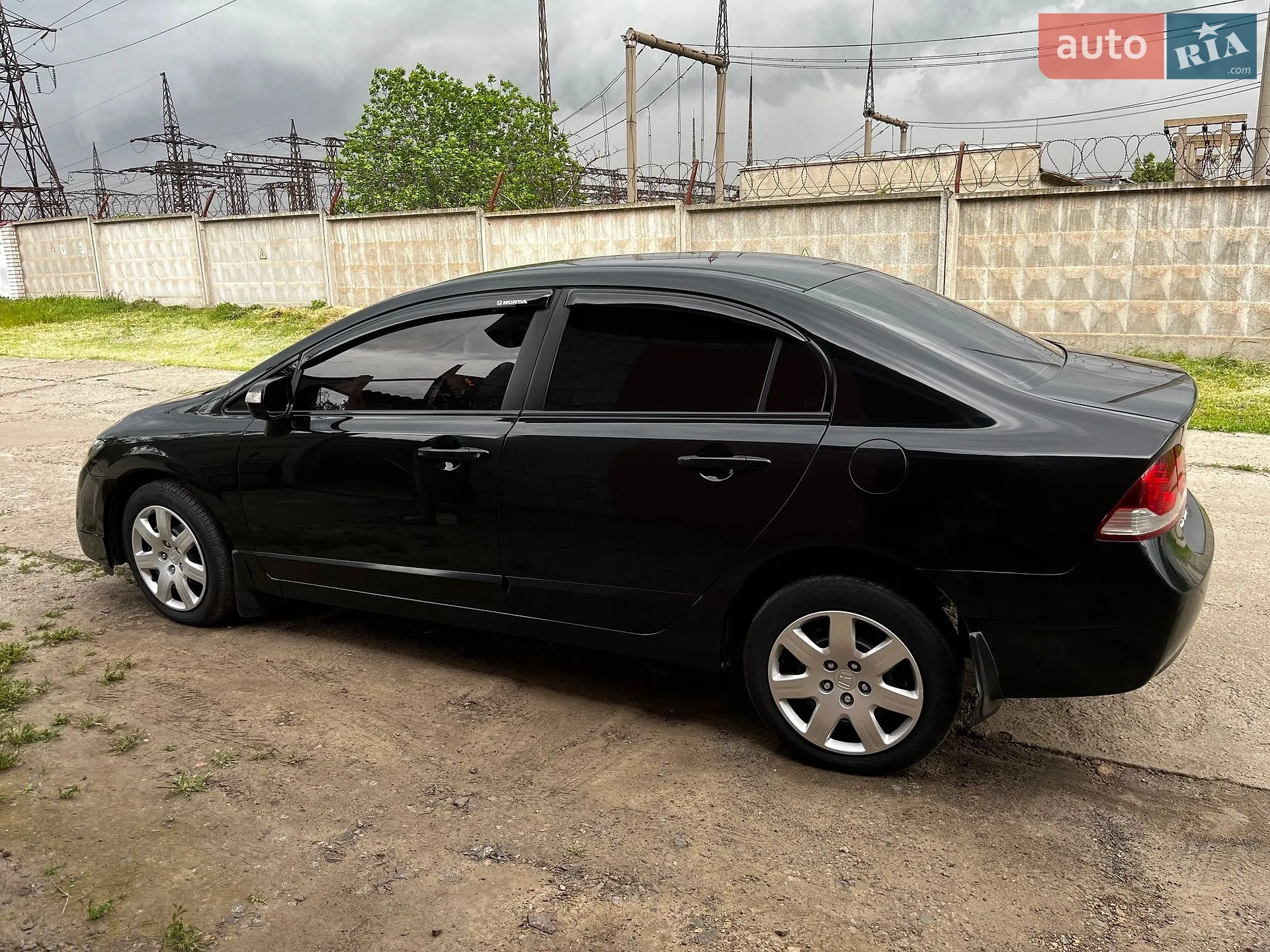Honda Civic 2011 VIN NLAFD7650BW030615 фото оголошення 4 з 19