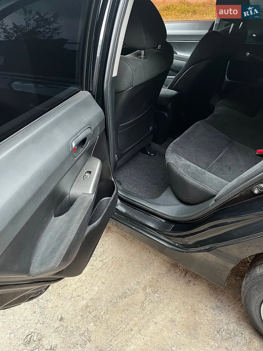 Honda Civic 2011 VIN NLAFD7650BW030615 фото оголошення 7 з 19