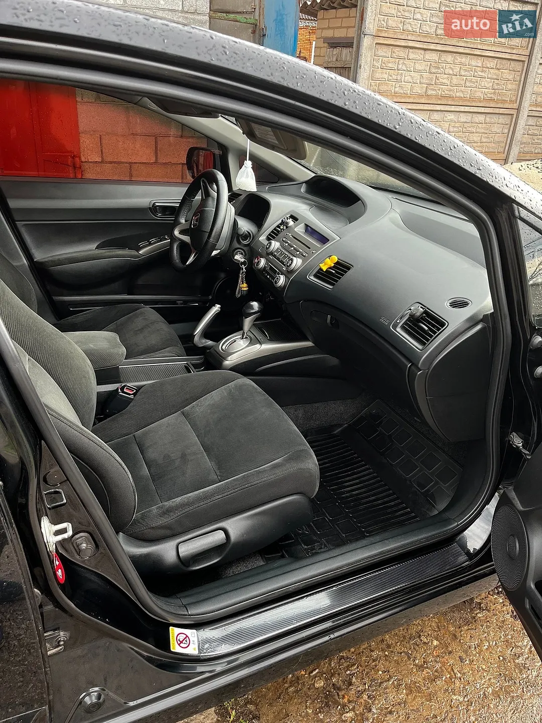 Honda Civic 2011 VIN NLAFD7650BW030615 фото оголошення 12 з 19