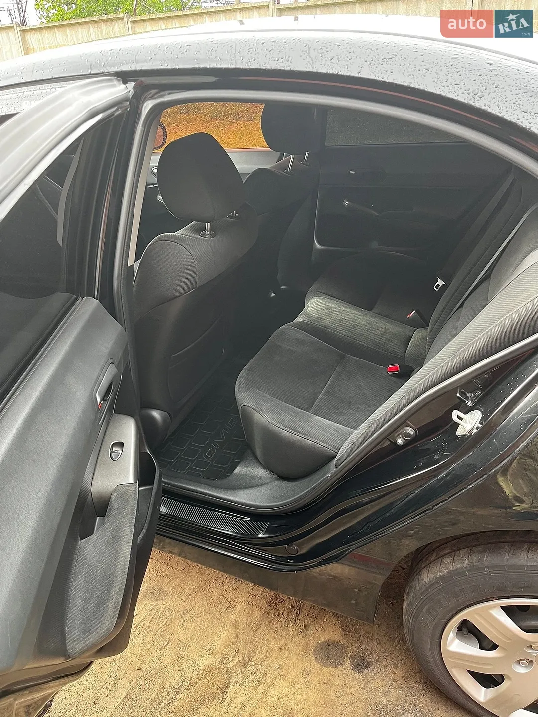 Honda Civic 2011 VIN NLAFD7650BW030615 фото оголошення 16 з 19