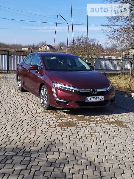 Легковые Honda Clarity