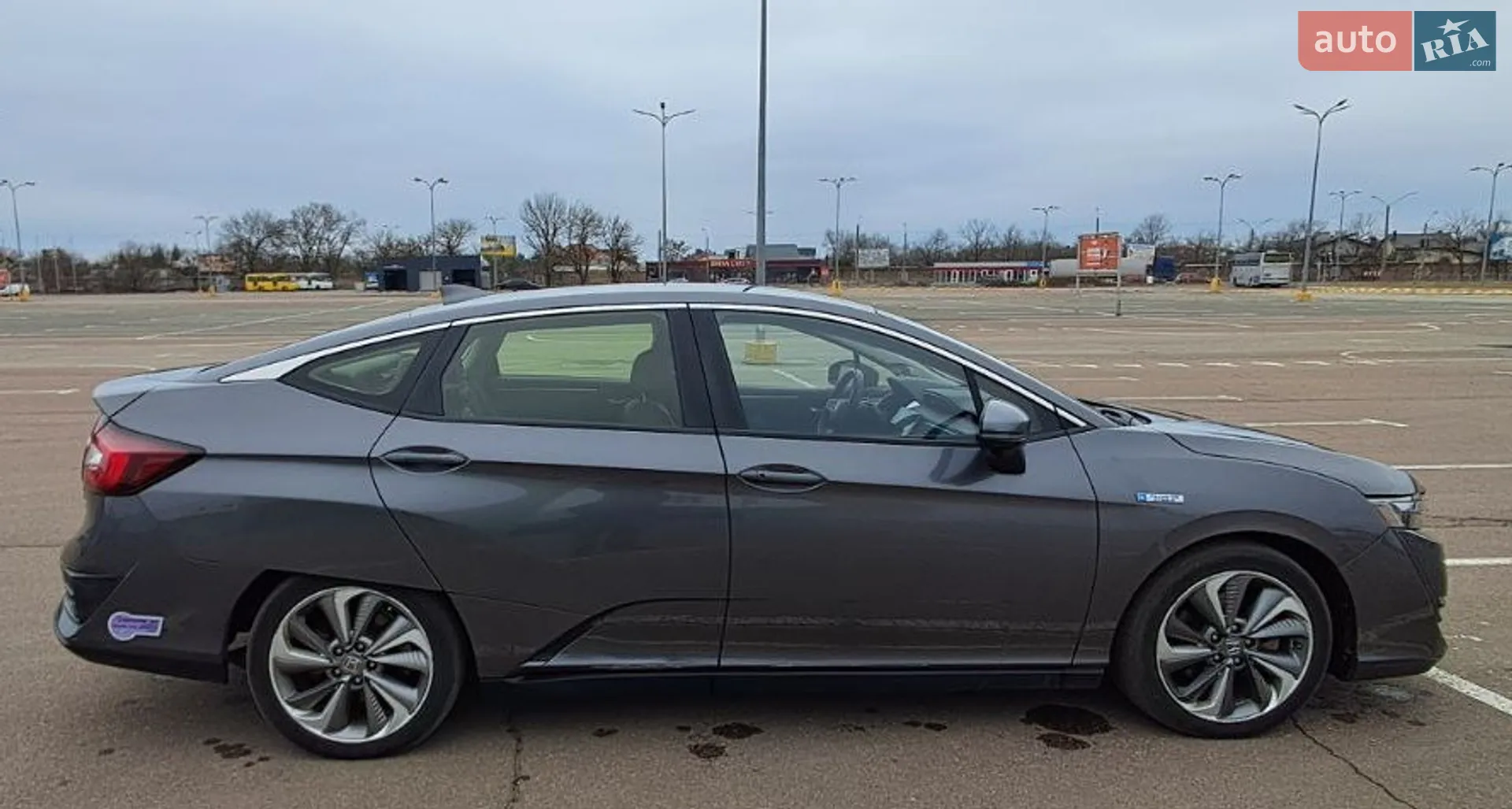 Honda Clarity 2019 VIN JHMZC5F38KC002415 фото оголошення 3 з 16