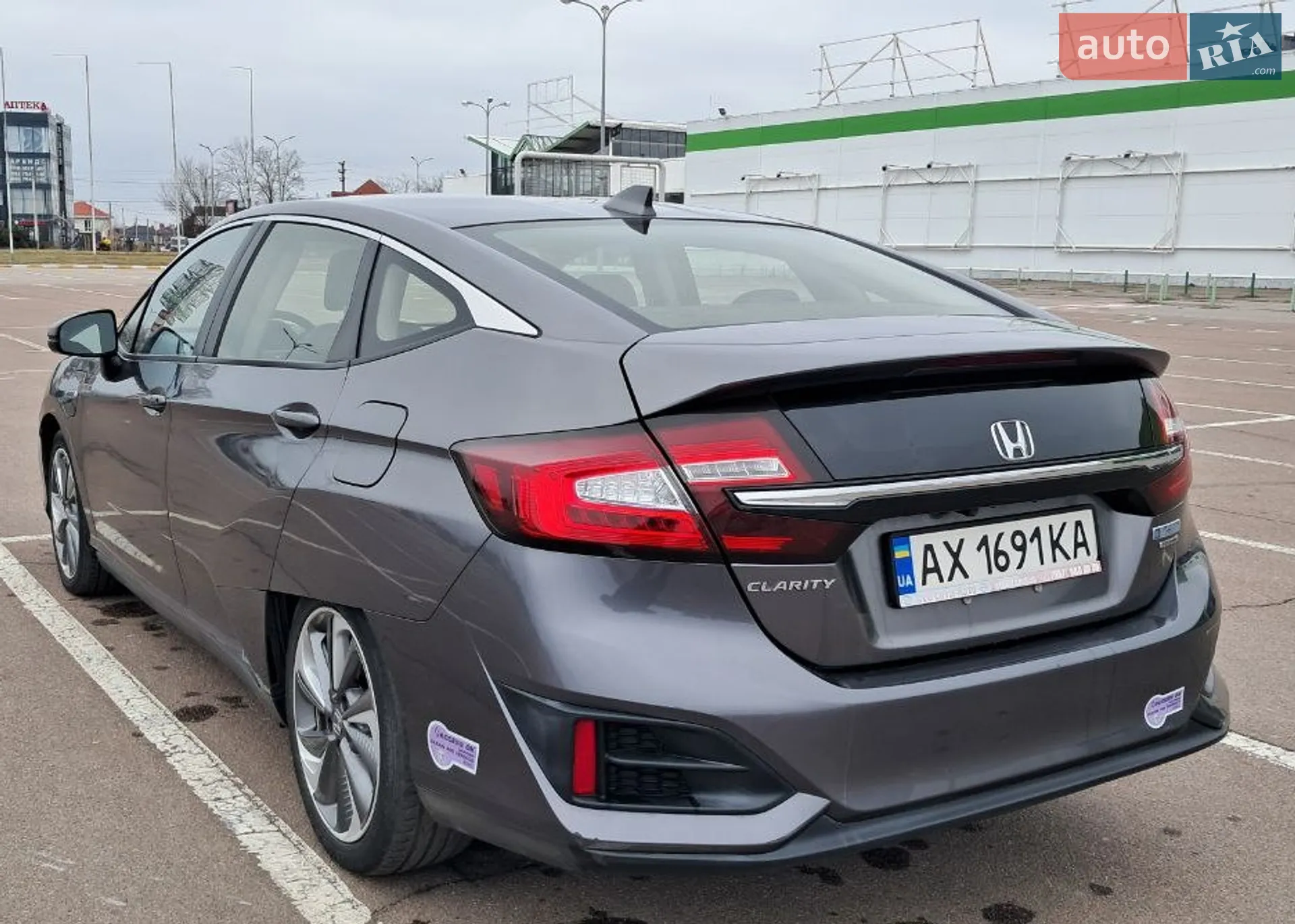 Honda Clarity 2019 VIN JHMZC5F38KC002415 фото оголошення 5 з 16