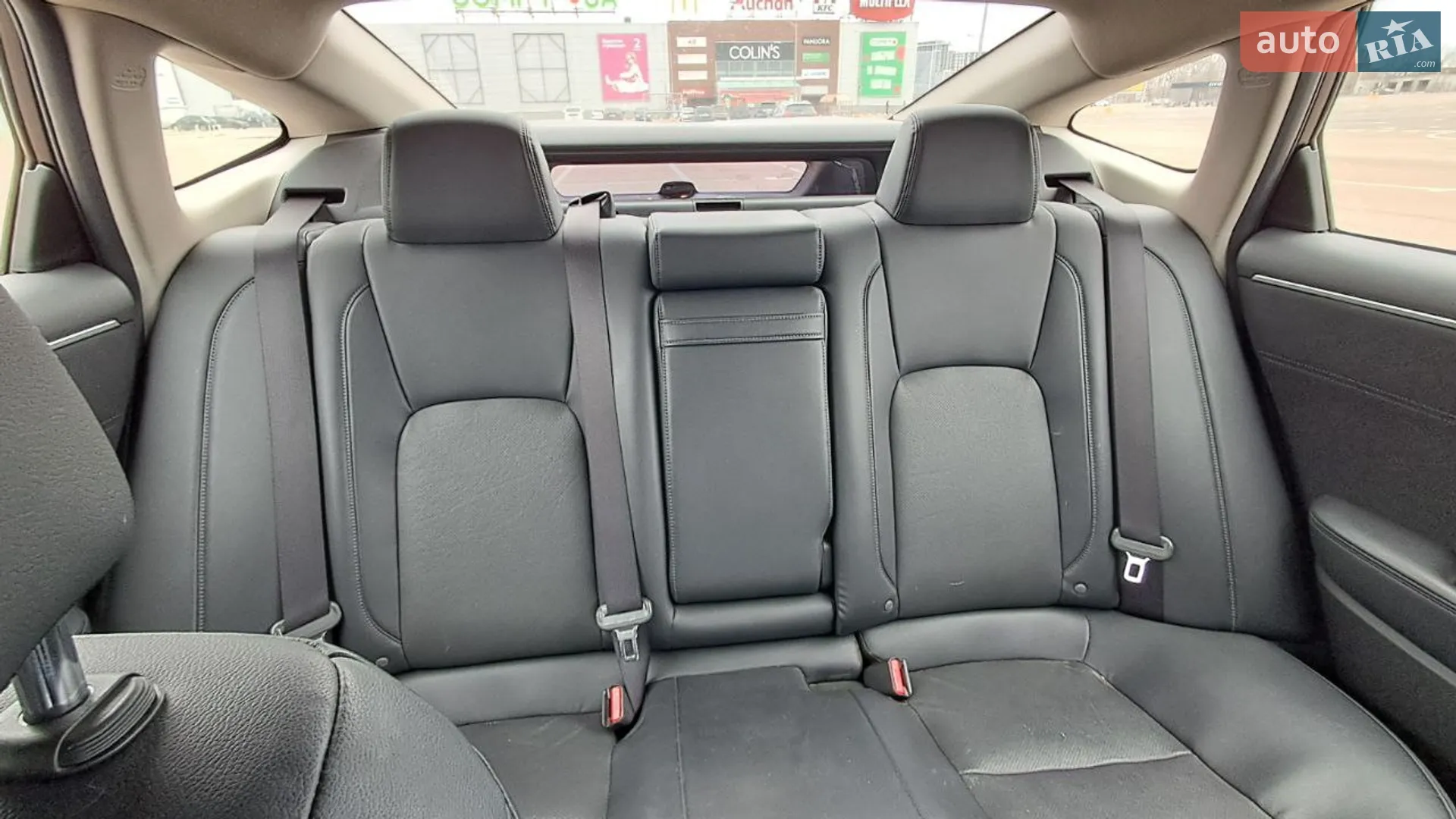 Honda Clarity 2019 VIN JHMZC5F38KC002415 фото оголошення 10 з 16