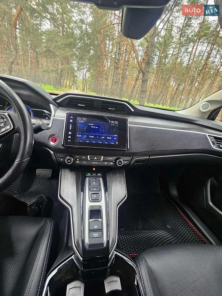 2020 Honda FCX Clarity - мініатюра 3