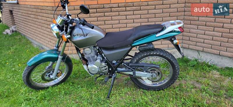 Мотоцикл Классик Honda CLR 125 CityFly