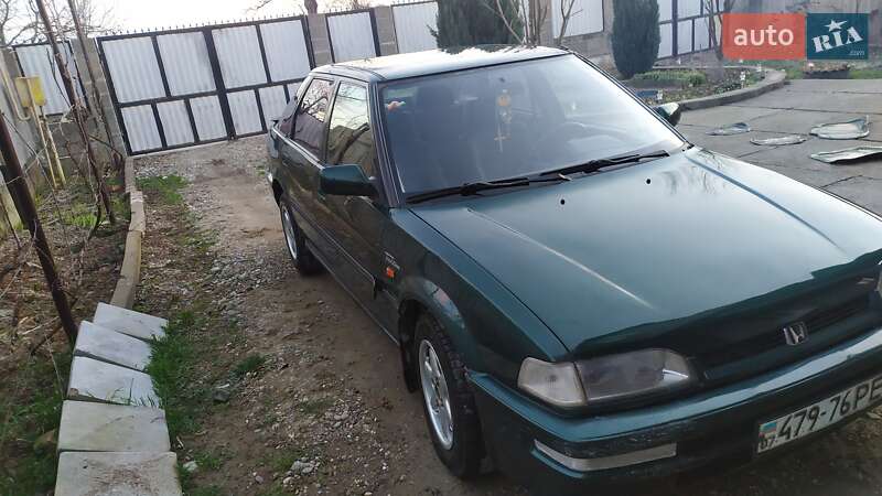 Седан Honda Concerto