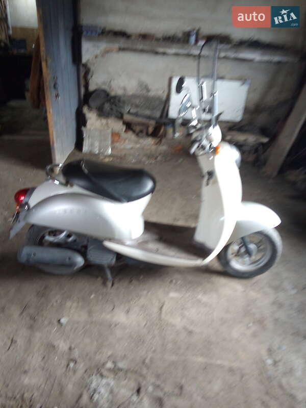 Грузовые мотороллеры, мотоциклы, скутеры, мопеды Honda Crea Scoopy AF-55